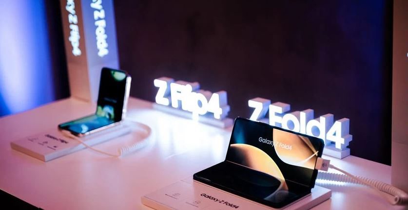 Samsung Z Fold 4